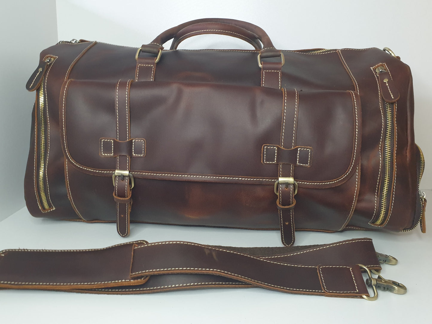 Vintage leather travel bag - Weekend away in style!