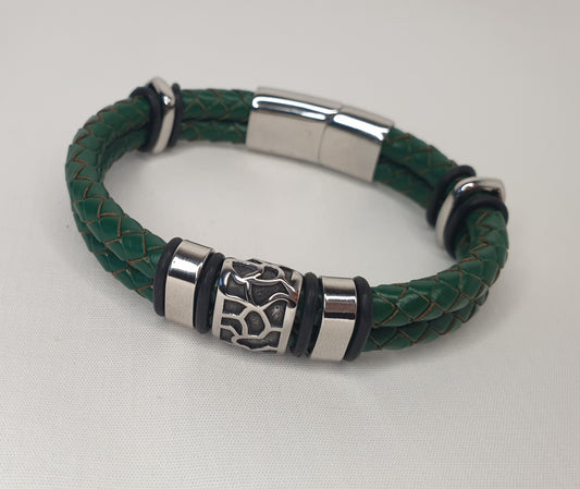 Fashionable Green Leather Bracelet
