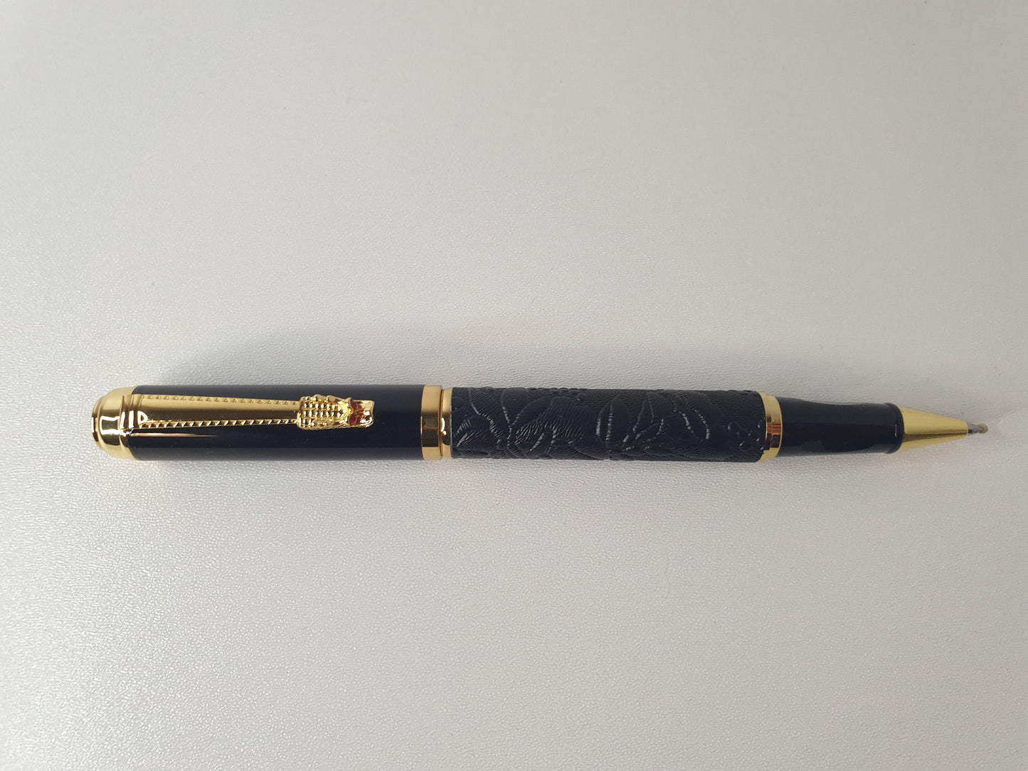 Luxury Rollerball Pen - "The dragon" - black